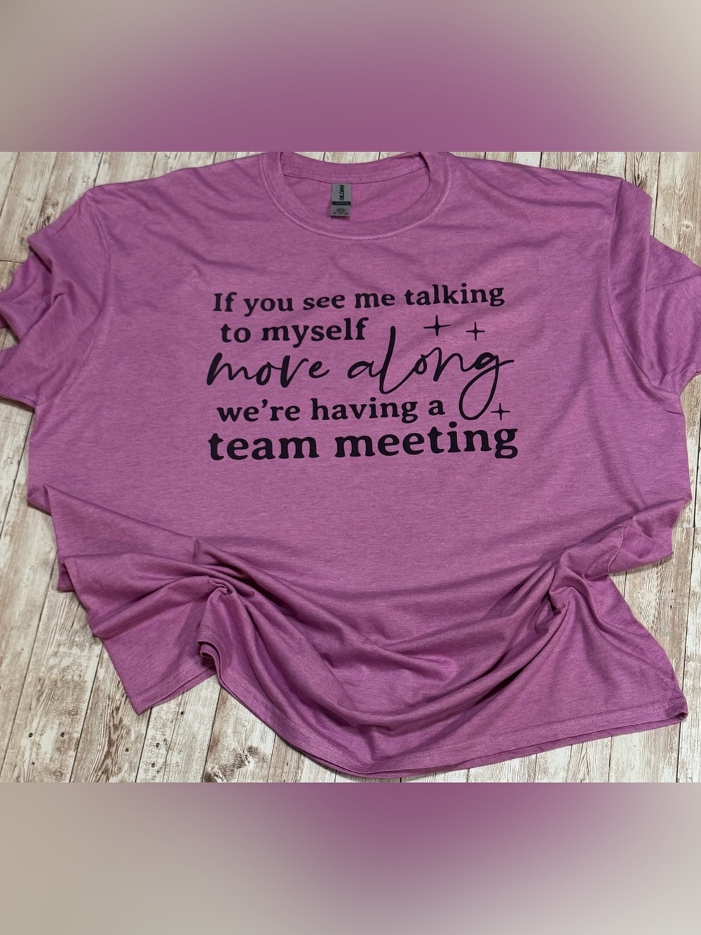 Gildan Lavender Women's shirt with Move Along Size 2XL